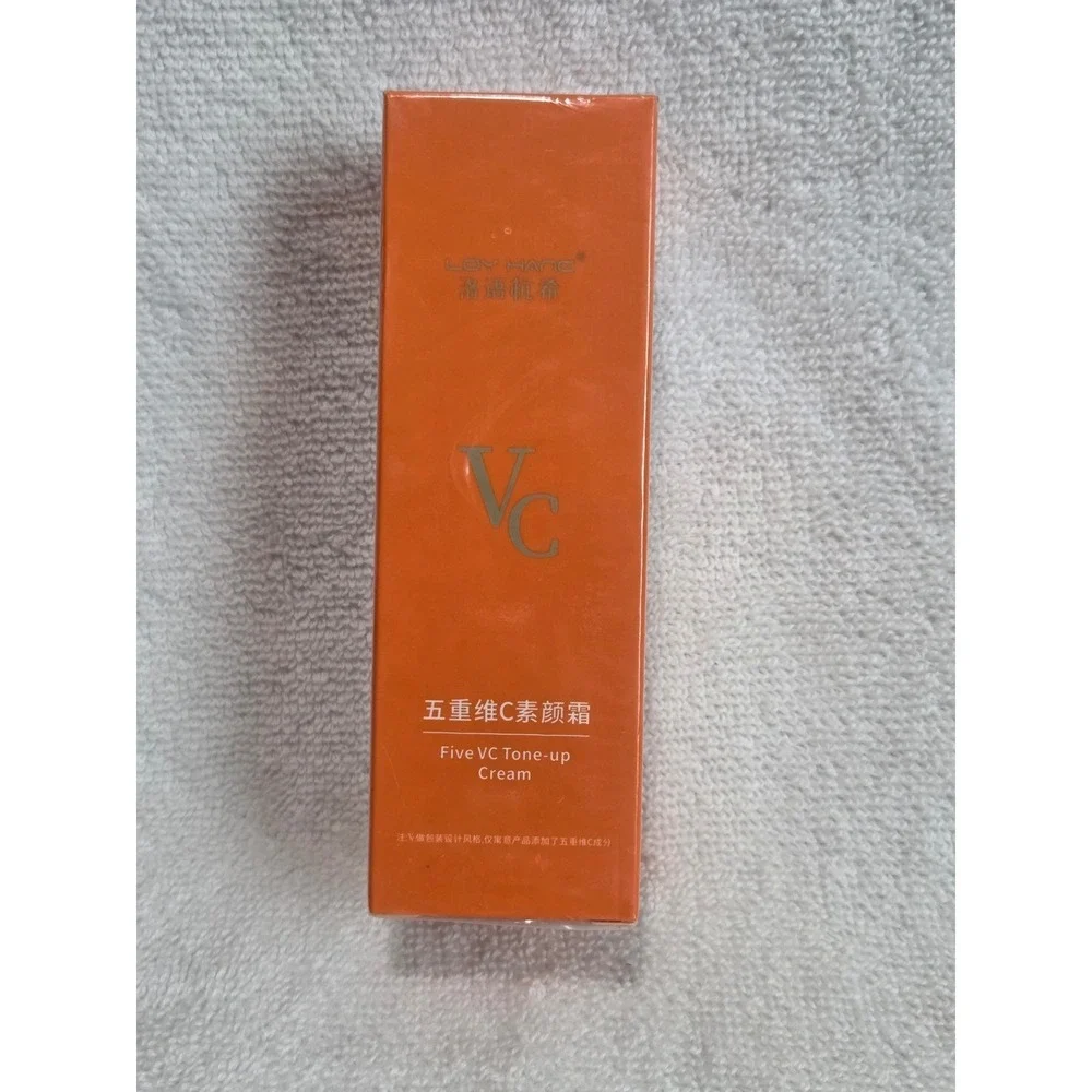 QHOO Vc FIVE VC Anti-Aging,‎ Brightening Face Cream - 30g - Even Skin Tone New